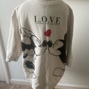 Zara Cream Sweatshirt with Black and Red Design